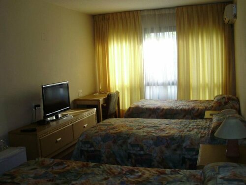Hotel Klee, Забронировать Отель Отели Монтевидео 3 звезды, рядом с Cagancha Square, 3*