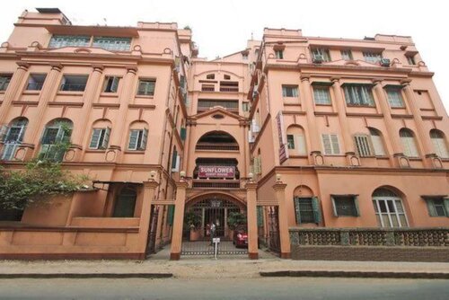 Sunflower Guesthouse, Забронировать Отель Калькутта East Zone, рядом с Mother Teresa's Motherhouse