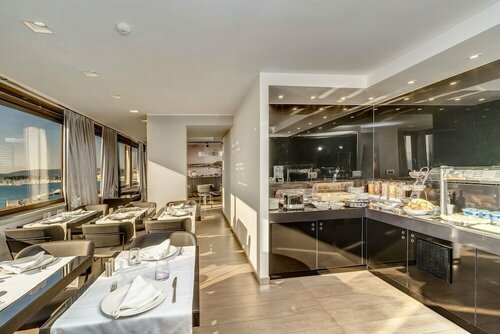 The View Luxury Rooms, Prenota Bed & breakfast Splitska 