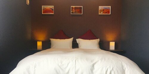 SOU Higashi-Onna, Book Hotel Uruma 