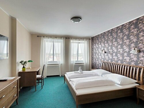 Hotel U Labutě, Забронировать Отель Ждяр-над-Сазавоу 