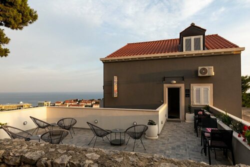 Guest House Nikolina, Забронировать Гостевой дом Отели Региона Дубровника с парковкой, Парковка