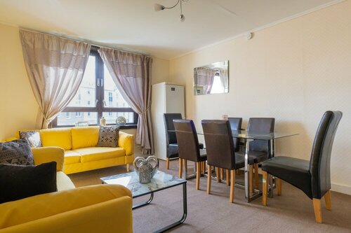 Novelty Suites - Roslin Street, Забронировать Апартаменты/квартира Отели Абердина с парковкой, Парковка
