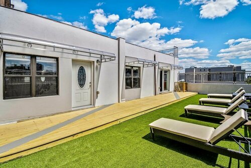 The Penthouse in the Heart of the City With Patio/rooftop, Забронировать Отель Филадельфия Philadelphia Metropolitan Area