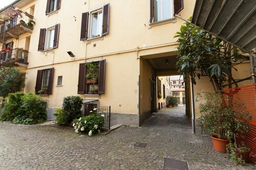 Typical Apartment on River Naviglio / Darsena, Забронировать Апартаменты/квартира Навильи Милан