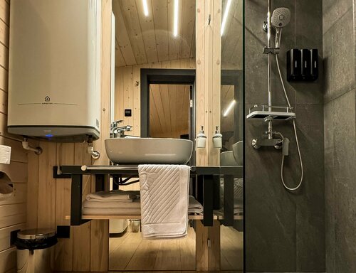 Lipkiglamp Glamping, Book Campingplads Nye Sverdlovsk hoteller