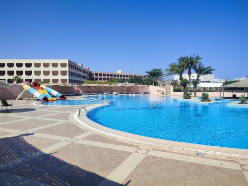 Отель Eagles Paradise Abu Soma Resort, Забронировать Курортный отель Отели Хургада с бассейном, Бассейн