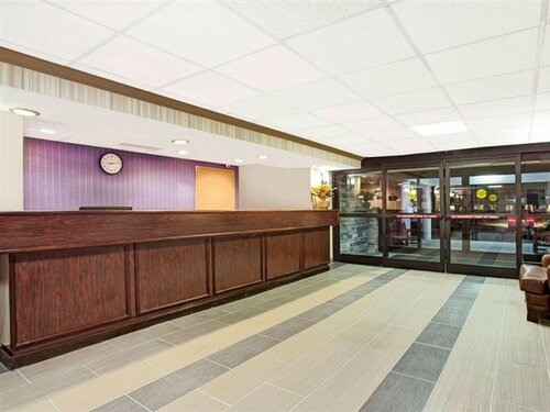 Days Inn by Wyndham Newport News City Center Oyster Point, Prenota Hotel Newport News Virginia