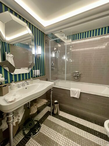 IL Tornabuoni The Unbound Collection by Hyatt, Забронировать Отель Отели Флоренции с парковкой, рядом с Музей Галилея, Парковка