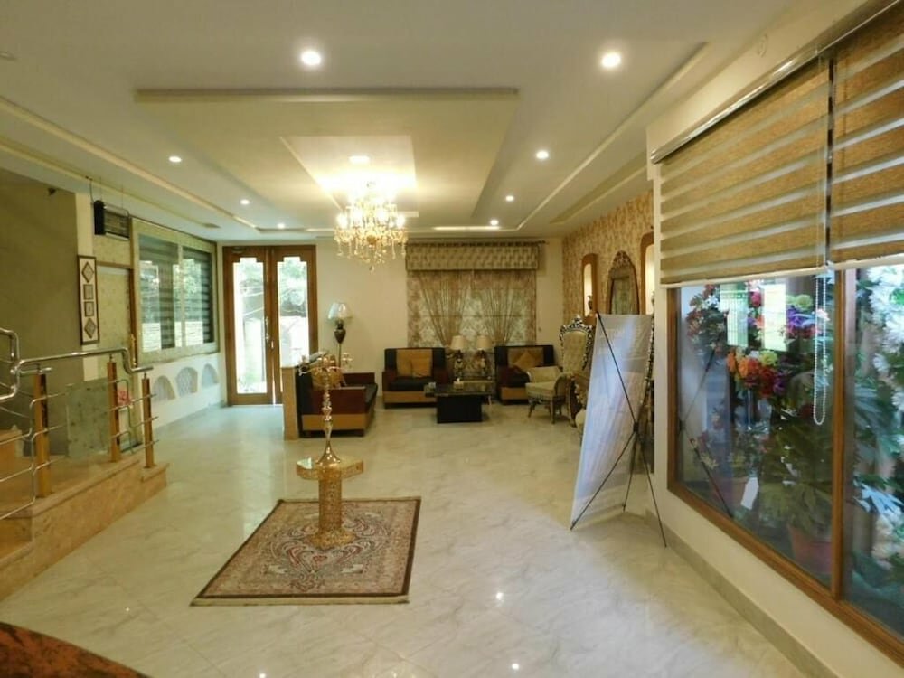 Hotel A S R Lounge Multan