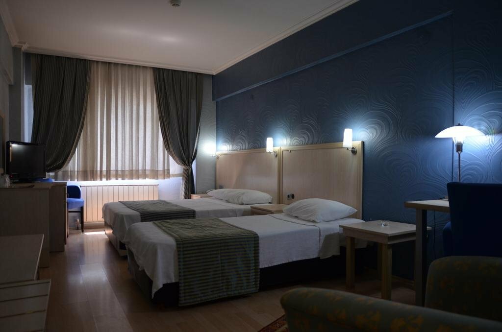 Anibal Hotel