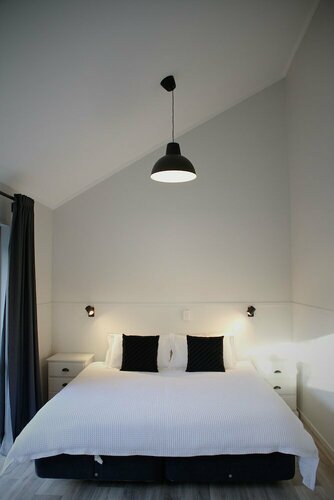 Hugo & Carters Backpackers & Motel, Забронировать Мотель Отели Тауранга с парковкой, Парковка