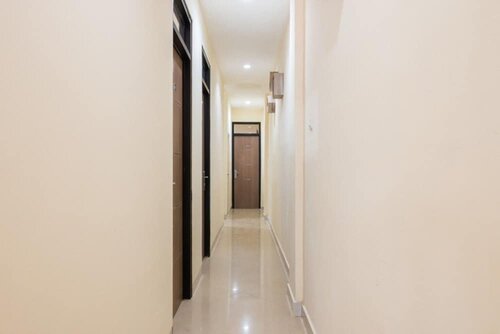 RedDoorz @ Tebet Barat 2, Book Hotel Hoteller i Jakarta med parkering, Parkering