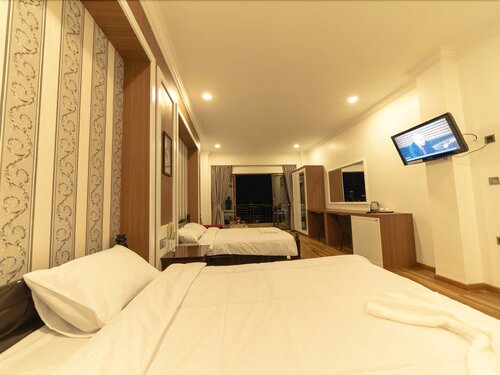 4 RIVERS HOTEL, Забронировать Отель Недорогие отели Пномпеня, рядом с Sorya Bus Station, недорогие