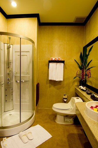 Kanok Buri Resort, Забронировать Курортный отель Липа-Ной Самуи