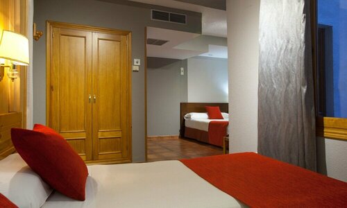 Hotel Real De Toledo, Забронировать Отель Отели Толедо 3 звезды, рядом с Монастырь Св. Антония Падуанского, 3*