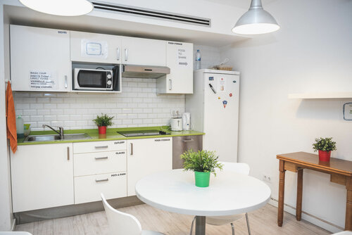 Rocket Hostels Gracia, Забронировать Хостел Недорогие отели Грасиа, недорого