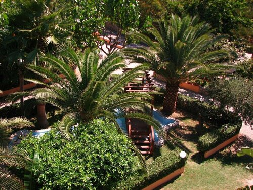 Old River Residence, Book Lejlighed Hoteller i Ricadi med pool, Swimmingpool