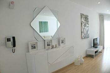 Eden Beach Apartments