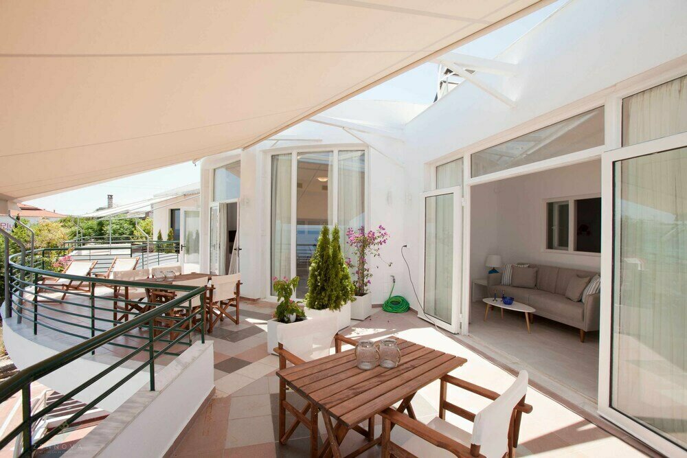 Zennova 34 Kallithea Blue Paradise