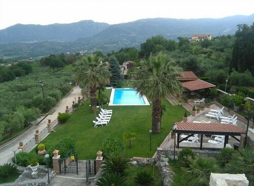 Agriturismo Borgonuovo, Book Hotel Sannio hoteller med pool, Swimmingpool