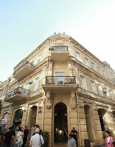 Malakhan, otel