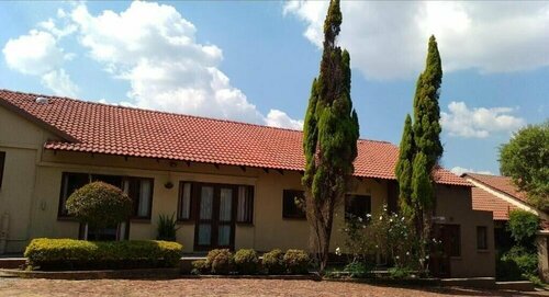 Cozy Guestrooms in Midrand, Забронировать Гостевой дом Мидранд East Rand