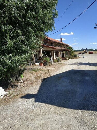 Ferme d'Hancourt, Prenota Hotel Piney 