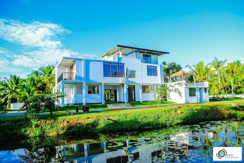 Shades Hotel & Villa, Брондау Резорт Matara Matara District, Weherahena Buddhist Temple маңындағы