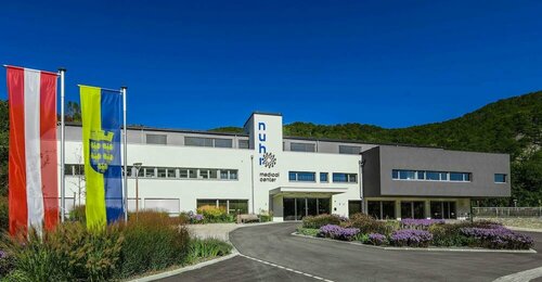 Nuhr Medical - Hotel & Restaurant - Ab 2 Nächte von 13 Feb 26 - 15 Feb 26 Kostenlose Zimmerdekoration & 1 Flasche Sekt für den Valentinstag, Champagner & Kaviar am 14 Feb um 18 Uhr bitte Tisch vorreservieren, Забронировать Отель Отели Зенфтенберг с бассейном, Бассейн