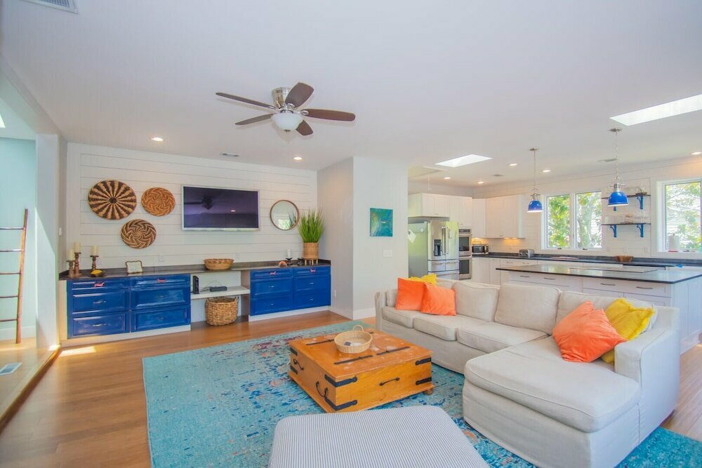 625 Seahorse Annex