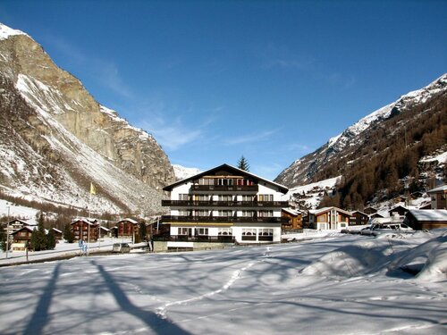 B&B Matterhorn Golf, Book Bed and Breakfast Randa Zermatt
