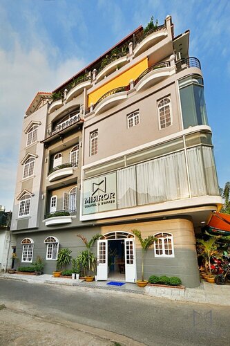 The Mirror Danang Hostel
