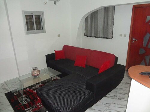 Residence 2 Pièces Duplex, Забронировать Отель Отели департамента Абиджана с парковкой, Парковка