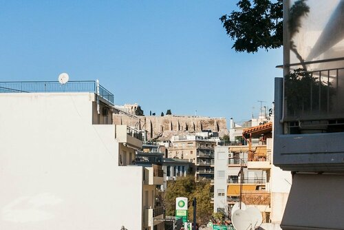 Nephiria's Boho House with Acropolis View, Забронировать Апартаменты/квартира Неос-Космос Афины