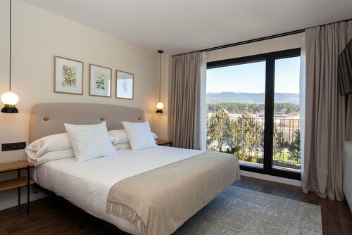 Duruelo Mountain Suites, Reservar Hotel Hotéis em Castela e Leão com estacionamento, Estacionamento