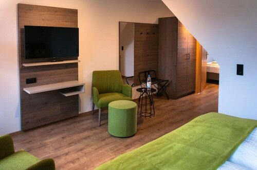 Lindenhof Hotel Garni, Забронировать Отель Отели Sulsdorf auf Fehmarn с парковкой, Парковка
