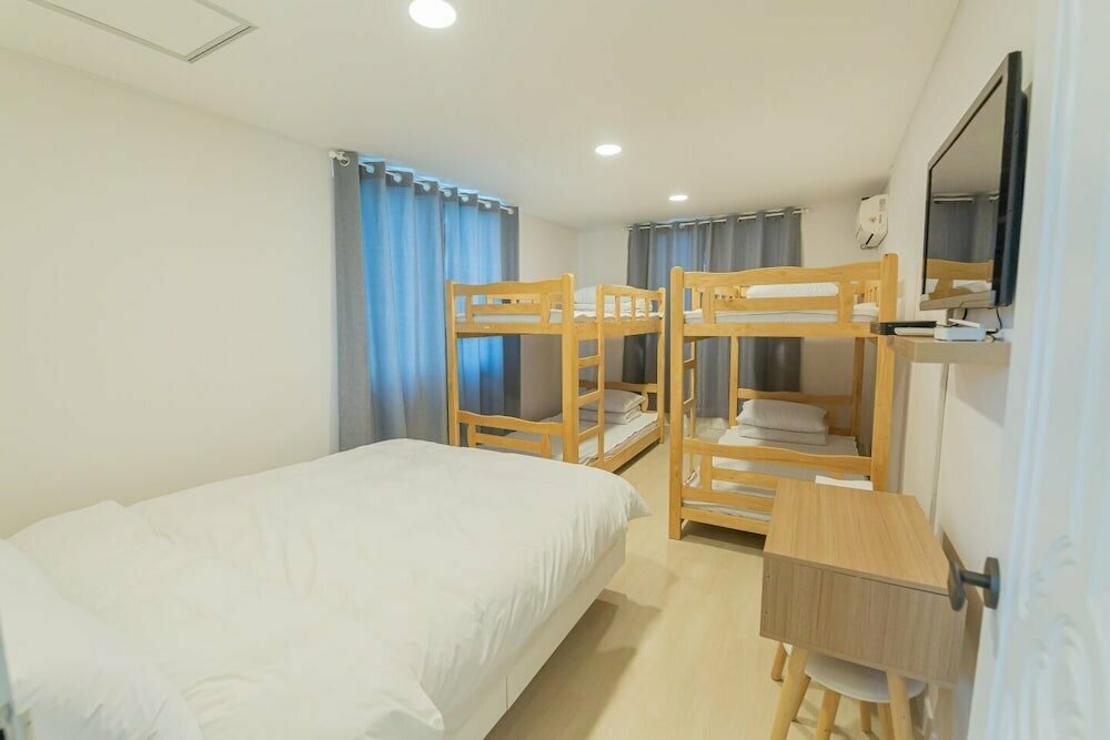 James Blue Guesthouse