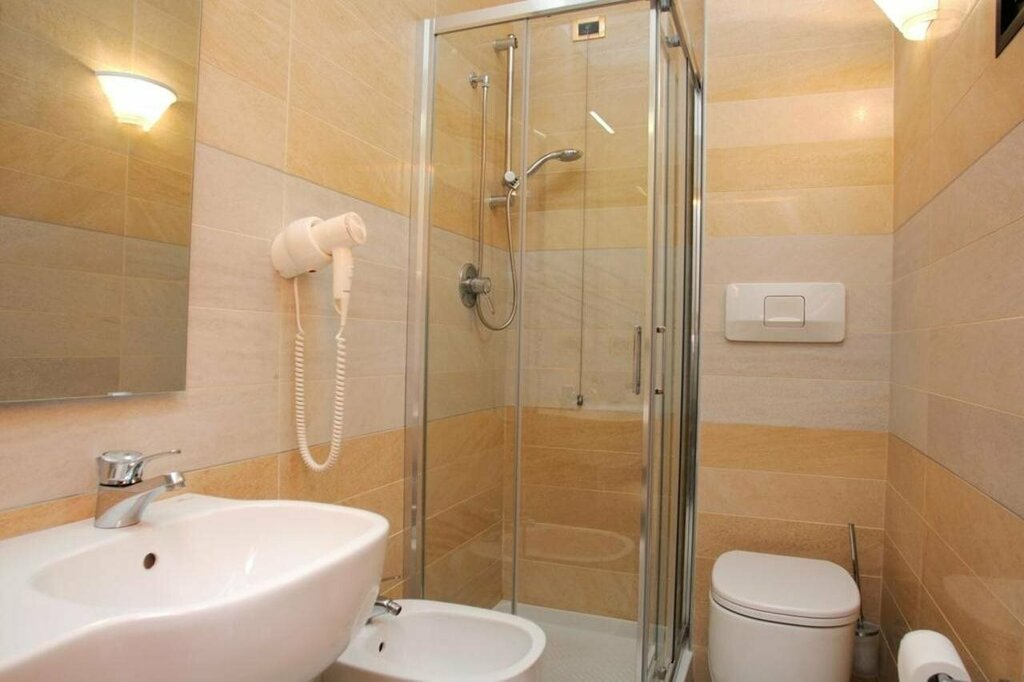 Astra Hotel