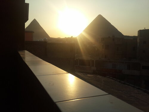 Pyramids Plateau Inn, Prenota Affittacamere Giza 