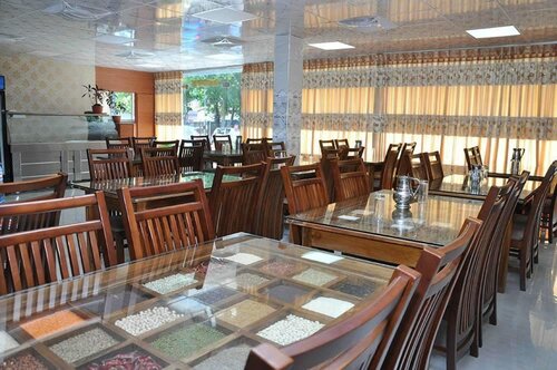 Hotel Chathuna, Забронировать Отель Отели Округа Баттикалоа с завтраком, Завтраки