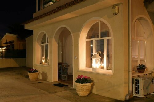 Avion B&B, Rezerwuj Bed and Breakfast Cagliari Sardinia South