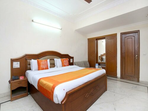 OYO 11371 Hotel M&V, Varaa Hotelli Hotellit Chandigarh Region pysäköinnillä, Pysäköinti
