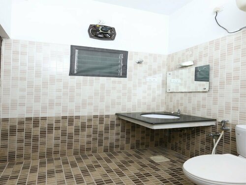 OYO 20004 SilverKey Kodambakkam, Забронировать Отель Отели Ченнаи с завтраком, Завтраки