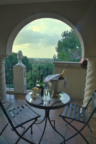 Duke & Duchess Boutique Hotel, Book Boutique Hotel Waterkloof Glen 