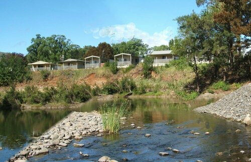 Fossickers Tourist Park, Забронировать Апартаменты/квартира Отели New England NSW с парковкой, Парковка