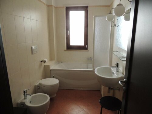 Domus Taranto unica sede, Book Bed and Breakfast Billige hoteller i Taranto