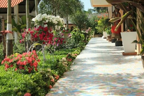 Phuket Airport Suites & Lounge Bar - Club 96