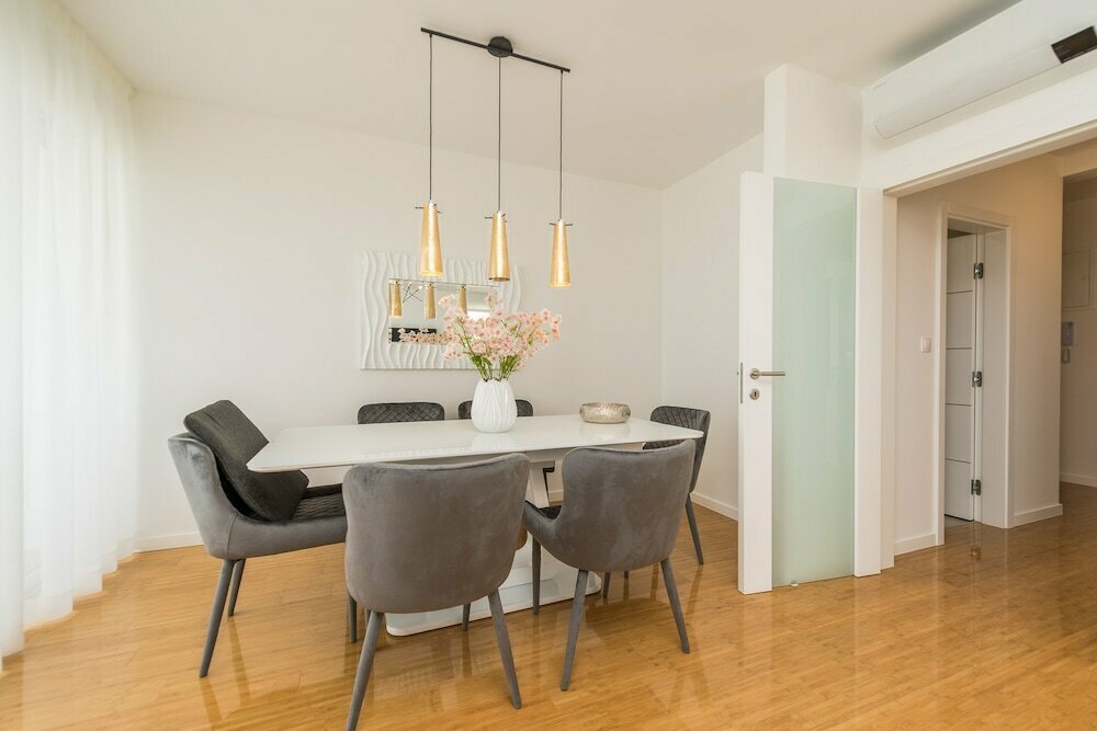 Penthouse Apartment Perla with Jacuzzi