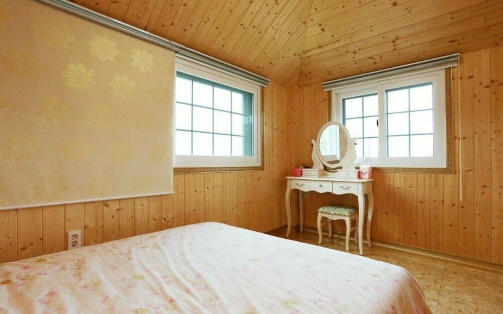 Namhae Sanhega Pension